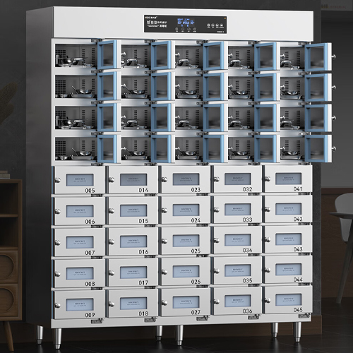 商用多格消毒柜：高效消毒解決方案，餐具衛(wèi)生新選擇